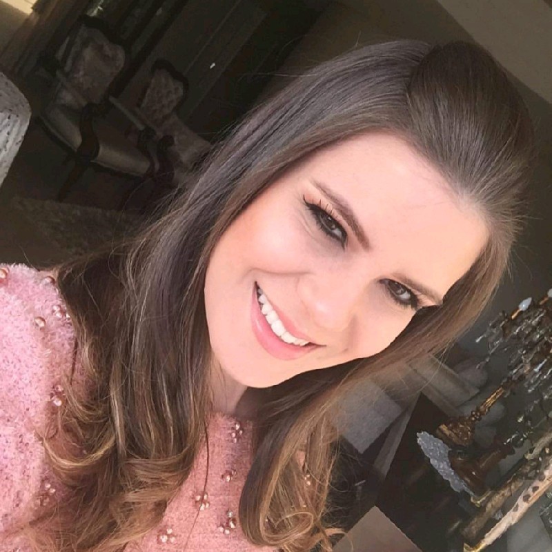 Raphaela Desconsi